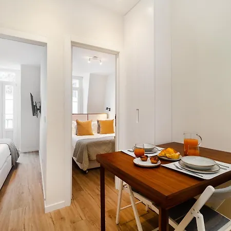 דירה Whome Cozy In The Heart Of Bica ליסבון